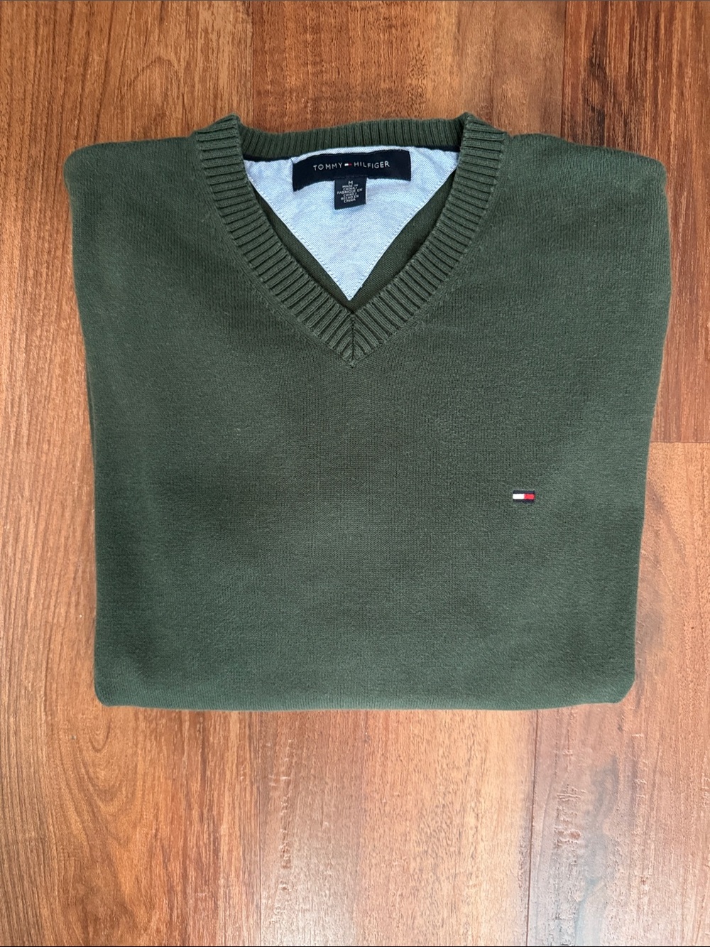 Tommy Hilfiger Men's V-Neck Sweater in Olive